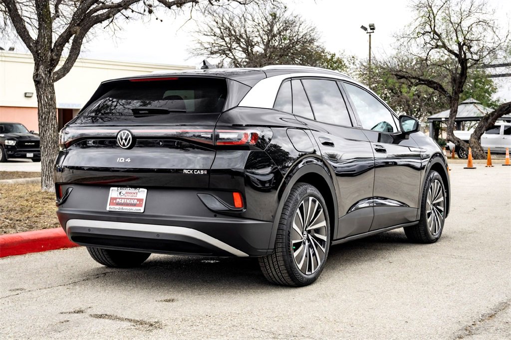 Used 2023 Volkswagen ID.4 Pro S Plus image 5
