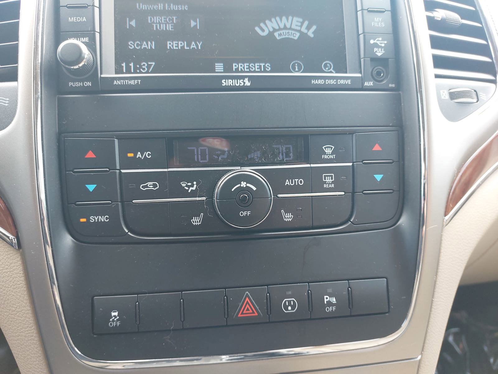 Used 2013 Jeep Grand Cherokee Limited AWD/4WD image 22