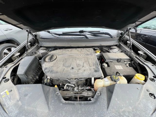 Used 2019 Jeep Cherokee Limited image 9