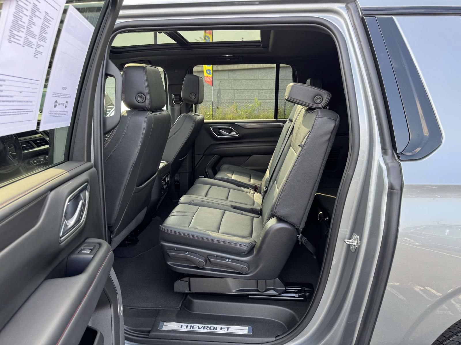 Used 2023 Chevrolet Suburban RST w/ Sport Performance Package AWD/4WD image 21