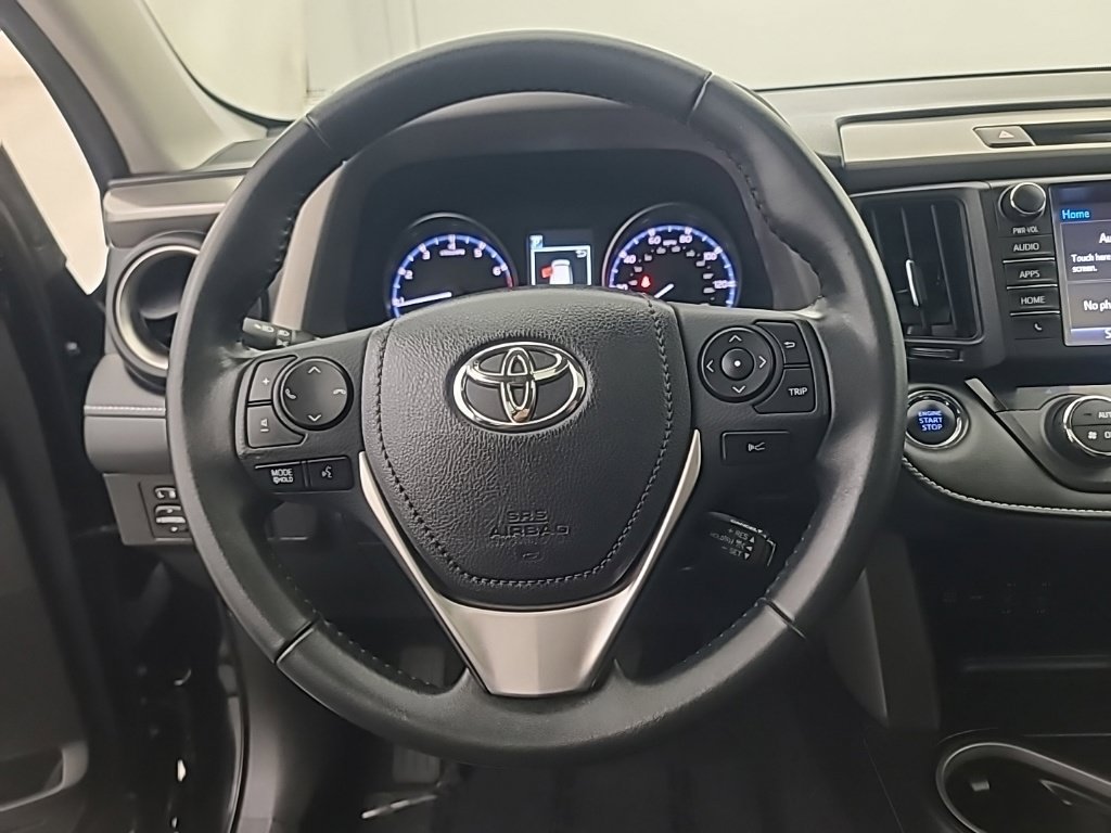 Used 2018 Toyota RAV4 XLE AWD/4WD image 31