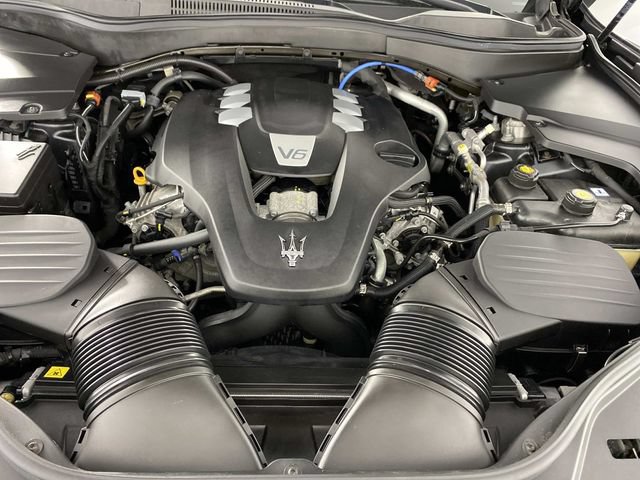 Used 2023 Maserati Levante GT AWD/4WD image 31