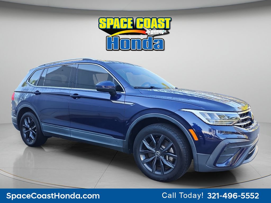 Used 2022 Volkswagen Tiguan SE FWD image 1