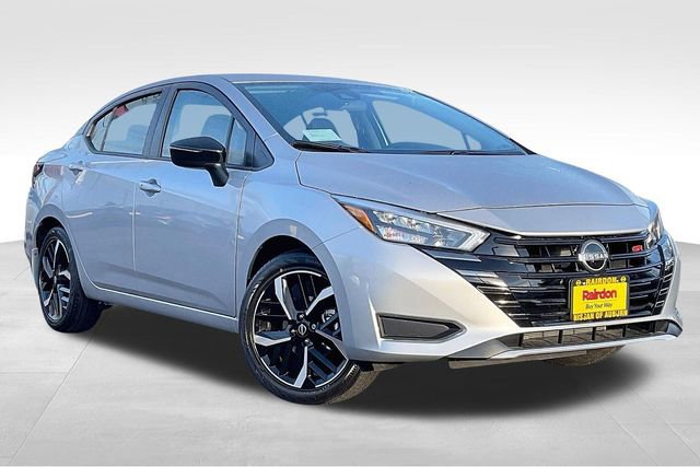 New 2025 Nissan Versa SR w/ Trunk Package