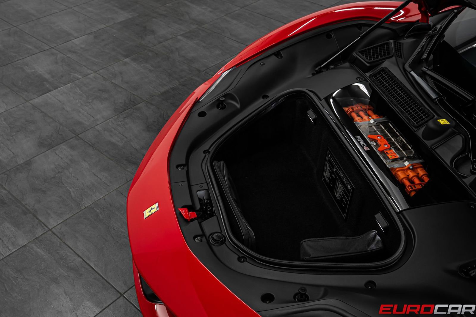 Used 2025 Ferrari SF90 Spider AWD/4WD image 13
