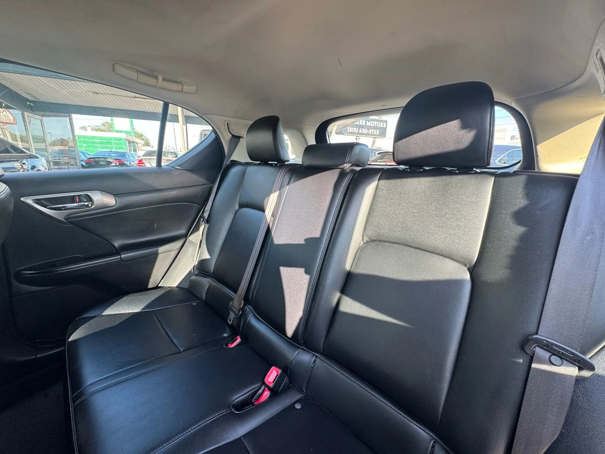 Used 2015 Lexus CT 200h Premium image 13