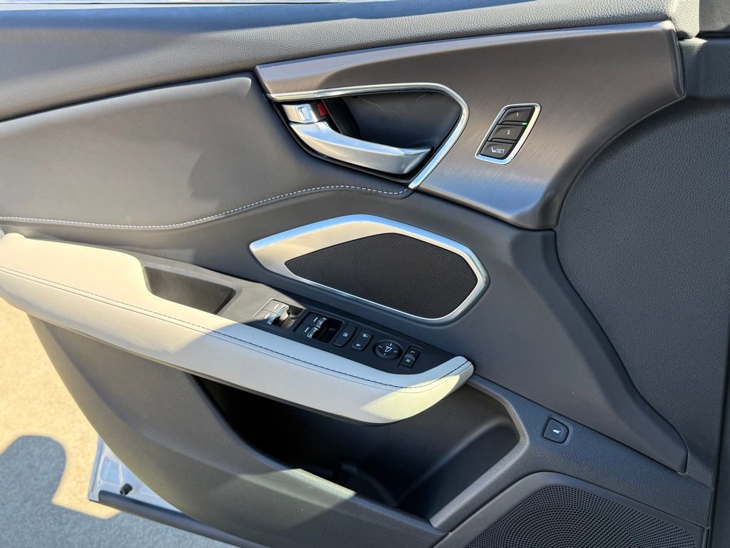 Certified 2025 Acura RDX SH-AWD image 29