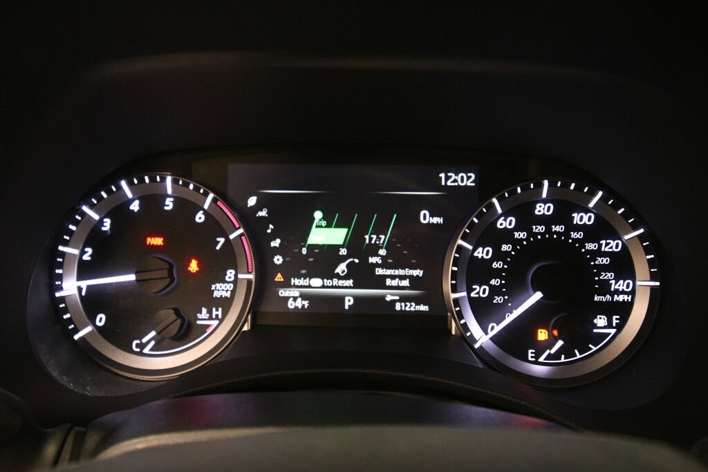Used 2023 Toyota Highlander L AWD/4WD image 14