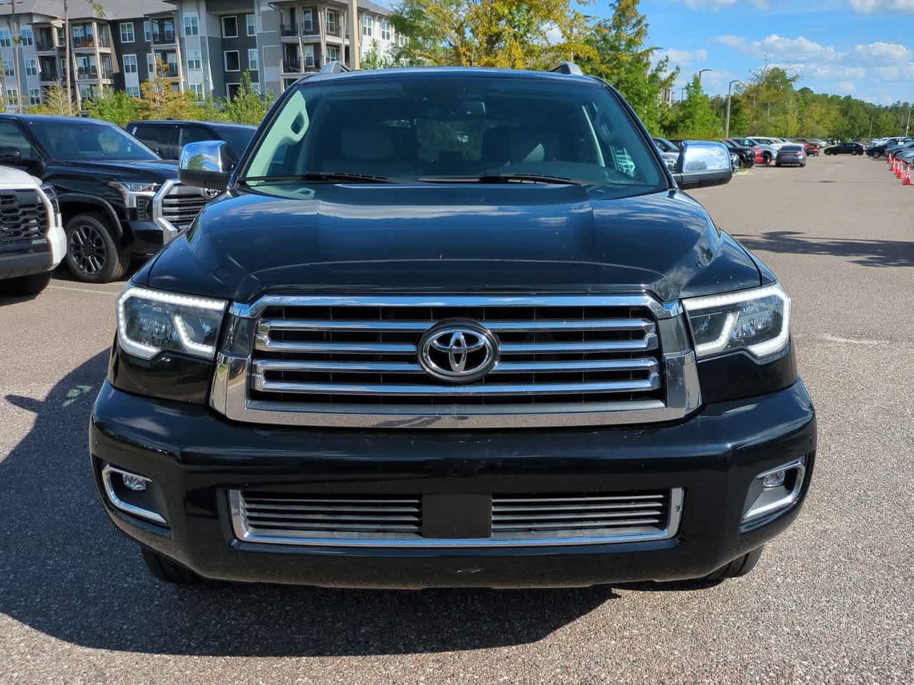 Used 2018 Toyota Sequoia Platinum AWD/4WD image 9