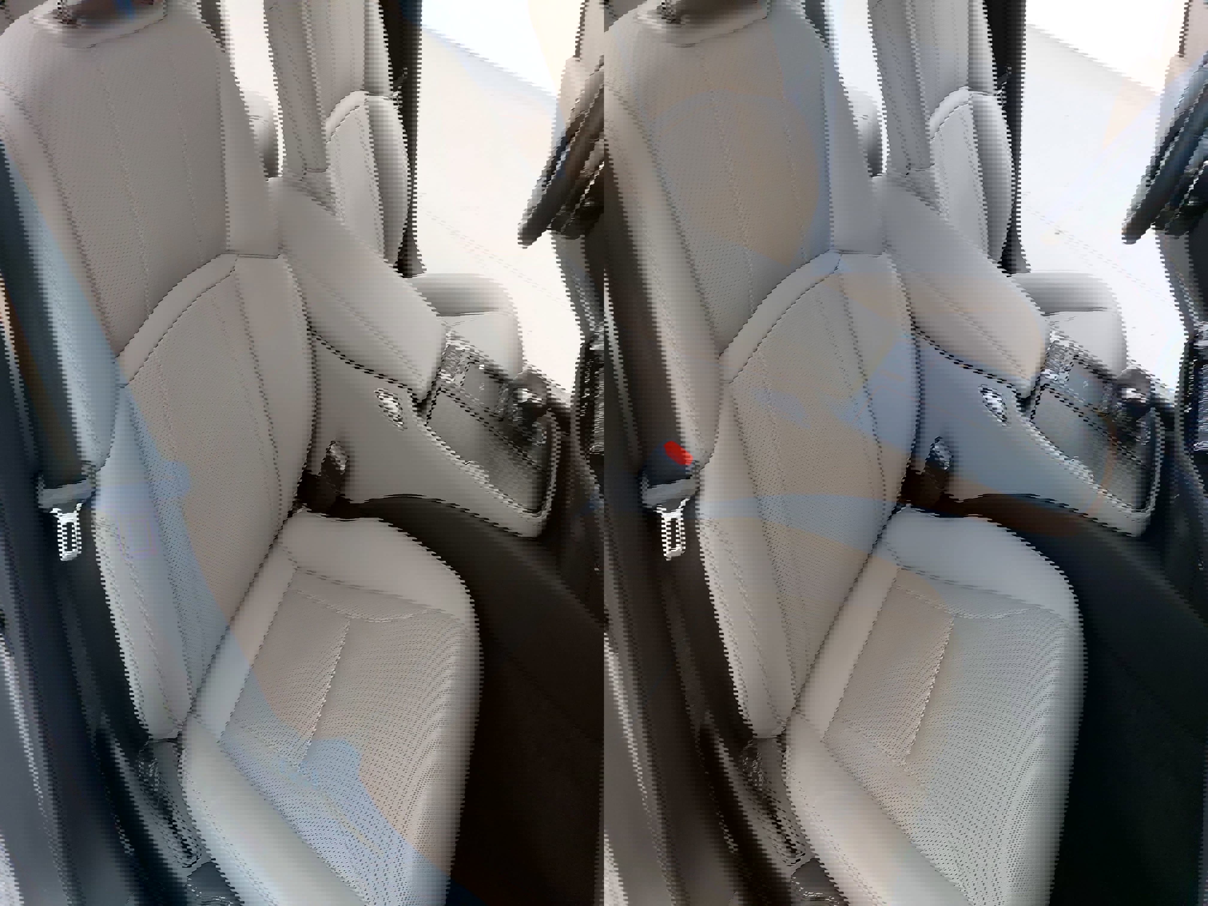 Used 2021 Lexus LS 500 w/ Accessory Package (Z2) image 12