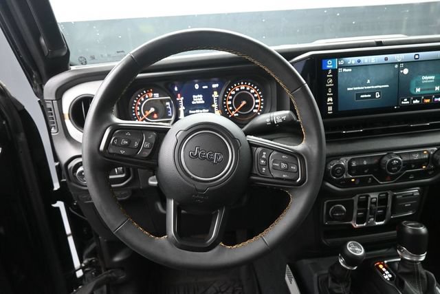 Used 2024 Jeep Gladiator Sport AWD/4WD image 17