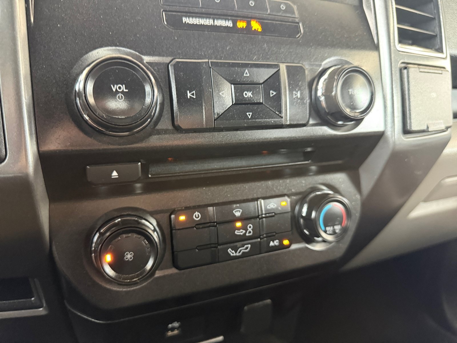 Used 2017 Ford F150 XLT RWD image 18