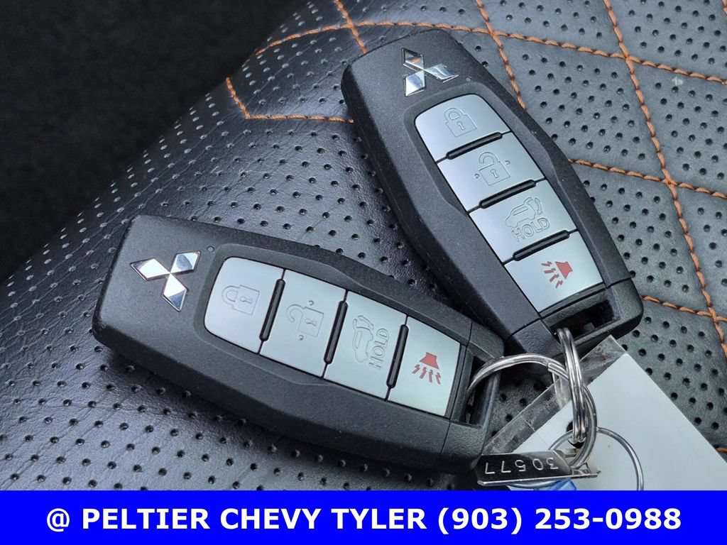 Used 2022 Mitsubishi Outlander SEL AWD/4WD image 47