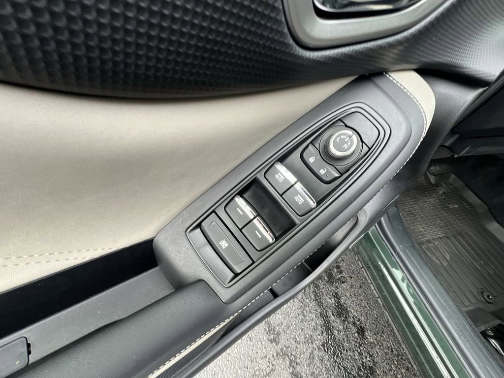 Used 2023 Subaru Forester Limited image 24
