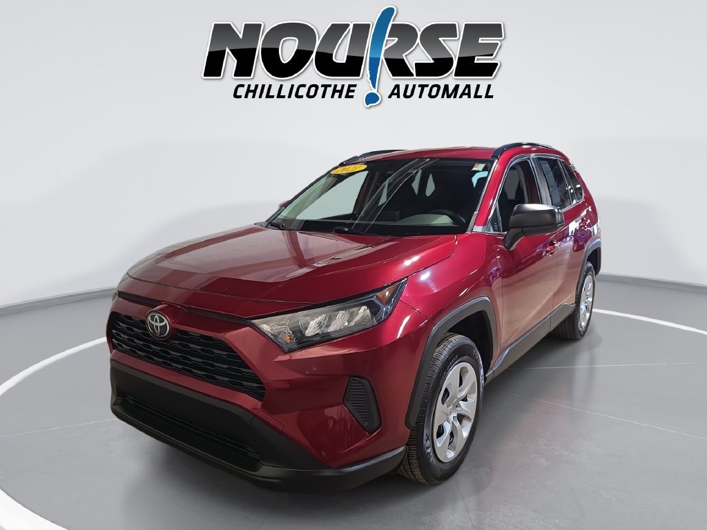 Used 2021 Toyota RAV4 LE AWD/4WD image 1
