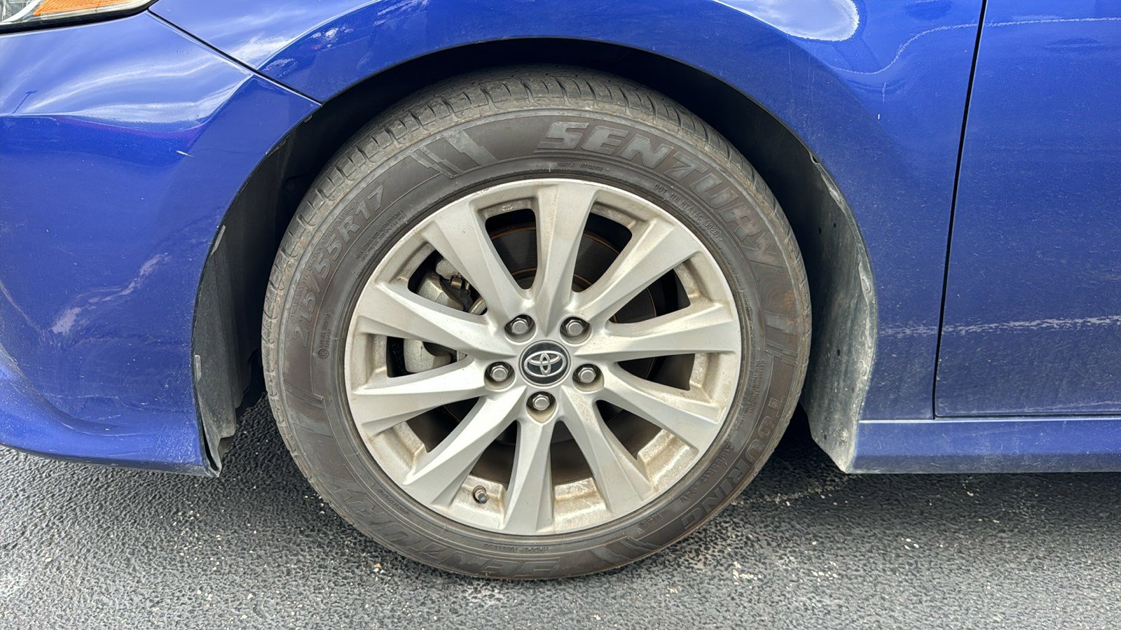Used 2018 Toyota Camry LE FWD image 8