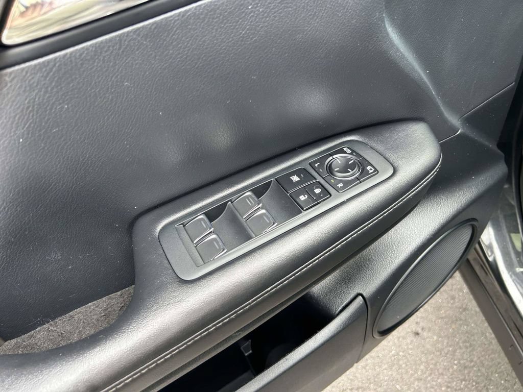 Used 2022 Lexus RX 350L FWD w/ Premium Package image 16
