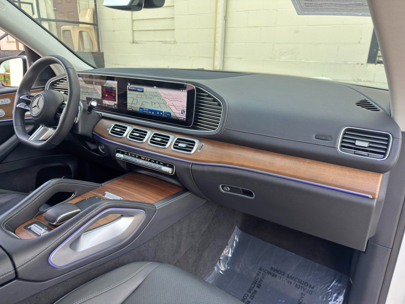 Used 2024 Mercedes-Benz GLS 450 4MATIC w/ AMG Line Exterior image 15