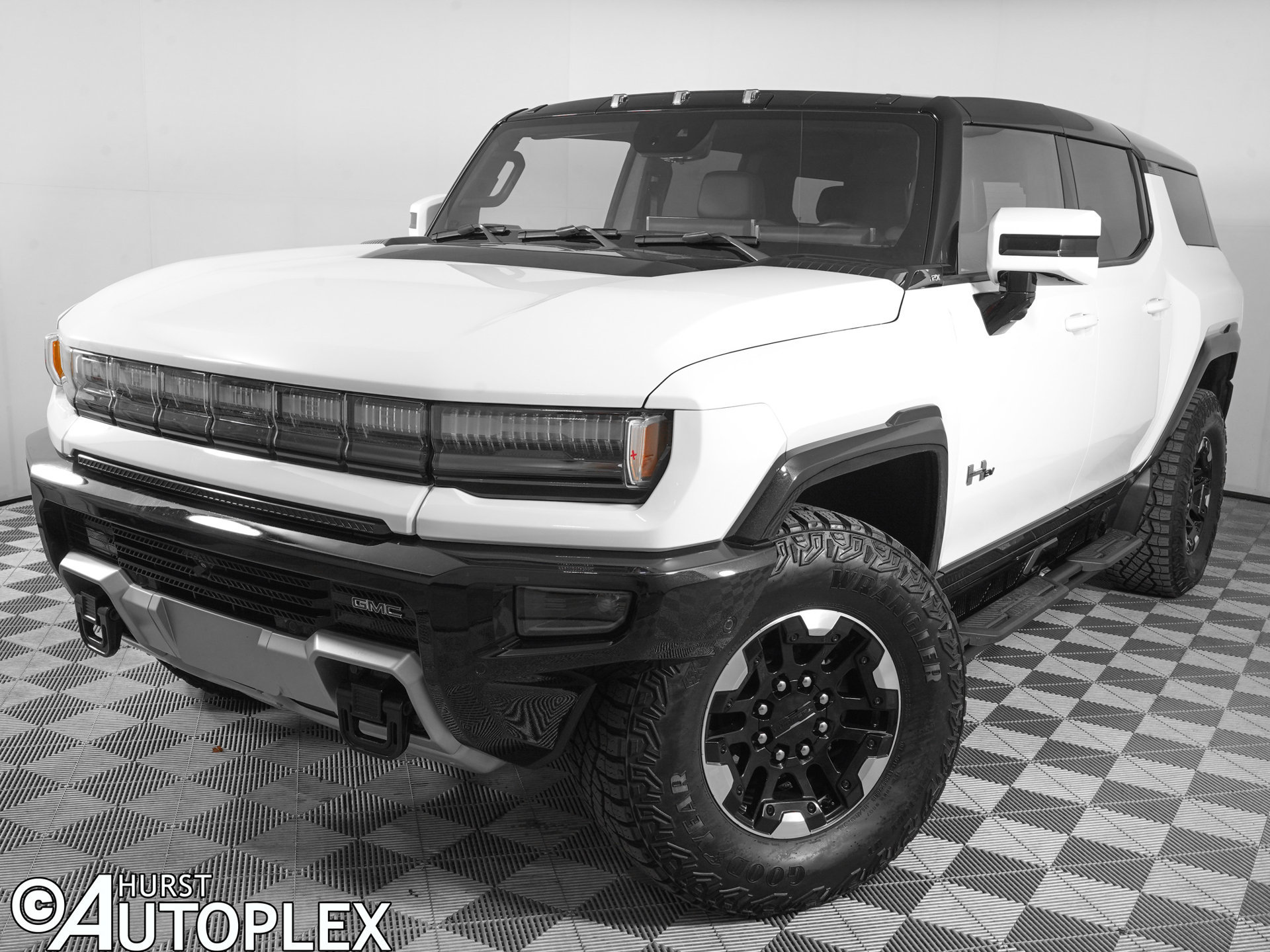 Used 2024 GMC Hummer EV 2X w/ Extreme Off-Road Package
