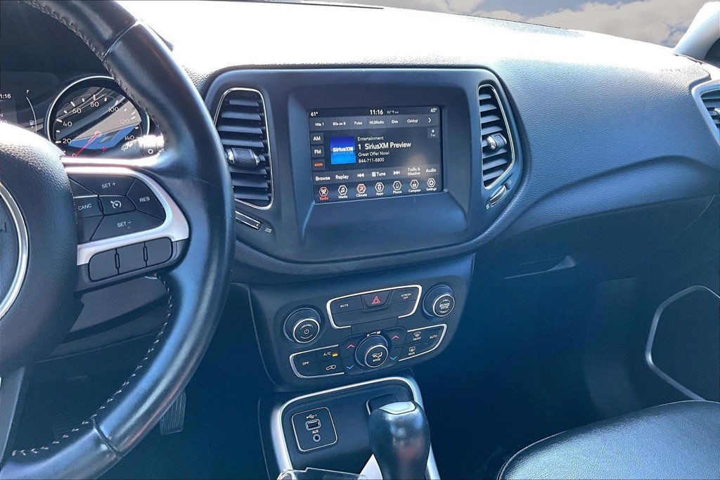 Used 2020 Jeep Compass Latitude FWD image 9
