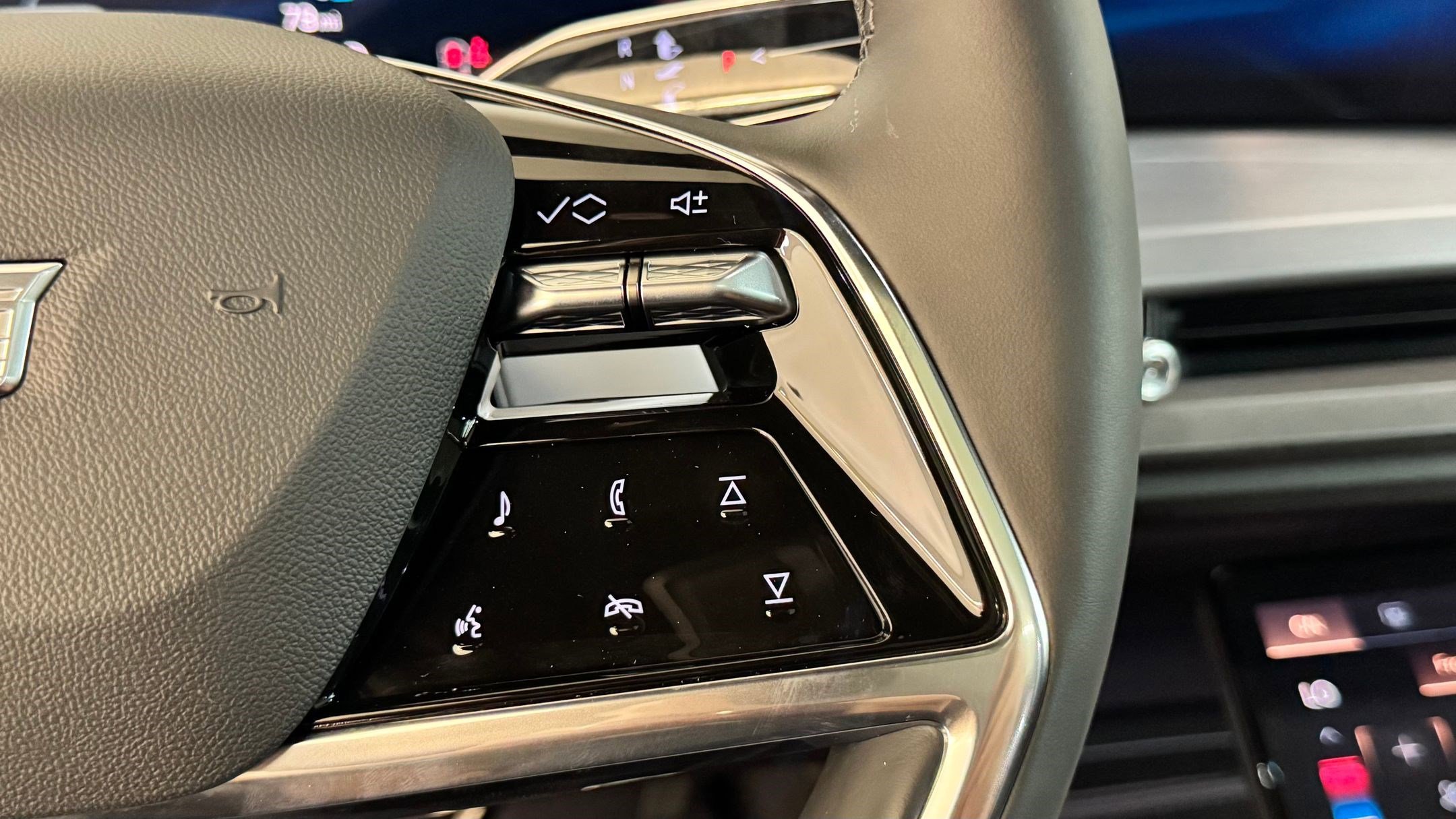 New 2026 Cadillac Vistiq Sport image 17