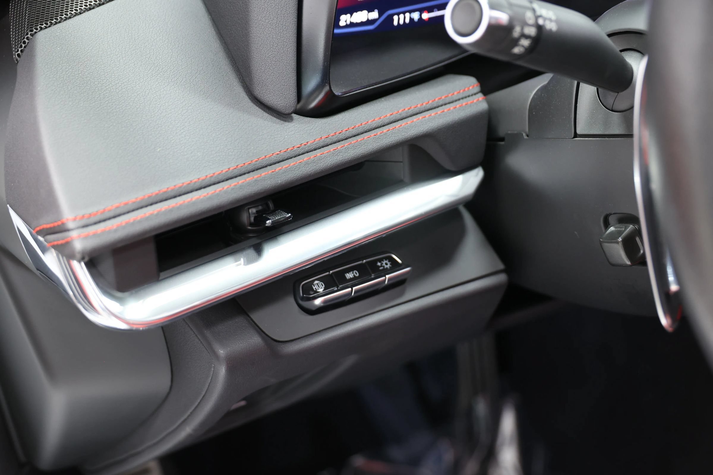 Used 2020 Chevrolet Corvette Stingray Preferred Cpe w/ 2LT Preferred Equipment Group RWD image 27