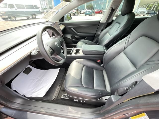 Used 2020 Tesla Model 3 Standard Range Plus RWD image 11