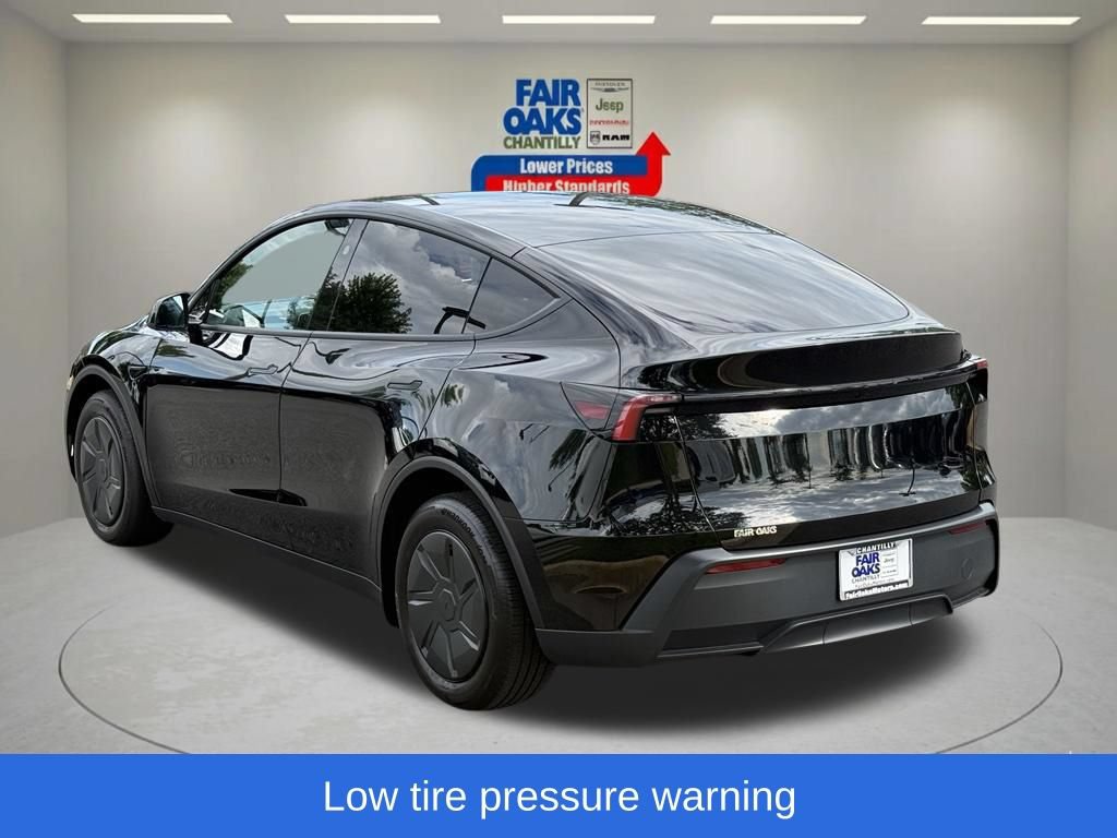 Used 2026 Tesla Model Y 2WD image 8