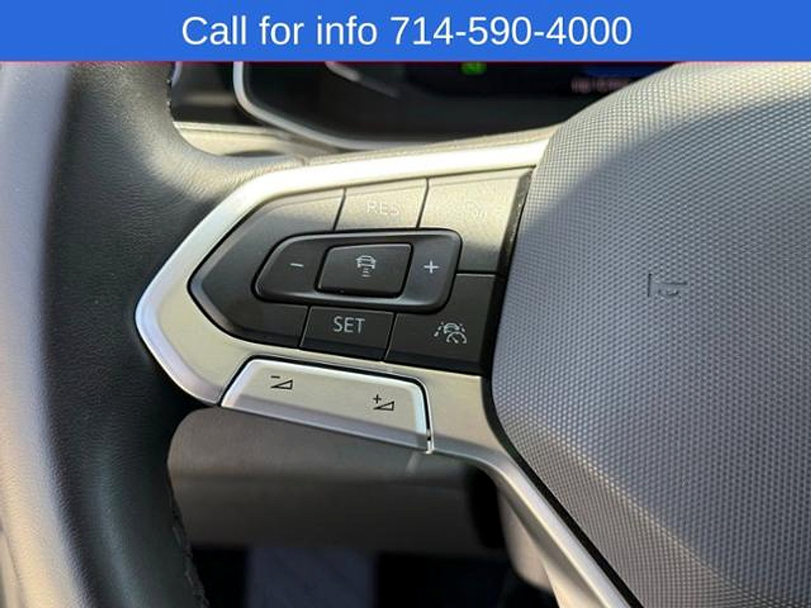 Used 2025 Volkswagen Jetta SEL FWD image 18