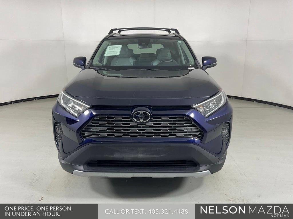 Used 2019 Toyota RAV4 Limited FWD image 2