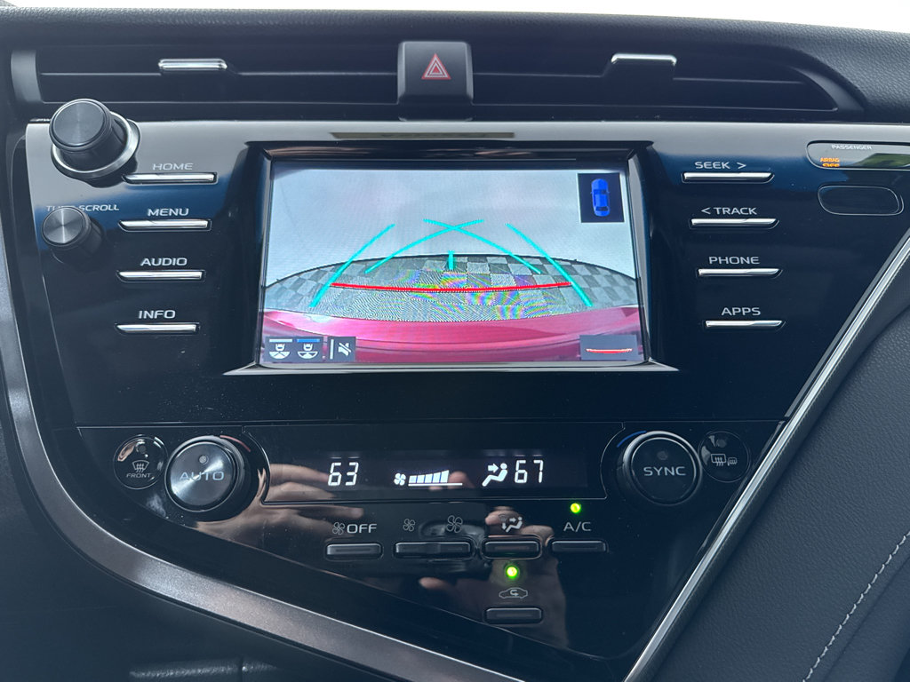 Used 2018 Toyota Camry XSE FWD image 14