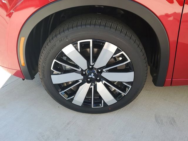 New 2026 Mitsubishi Outlander SEL image 4