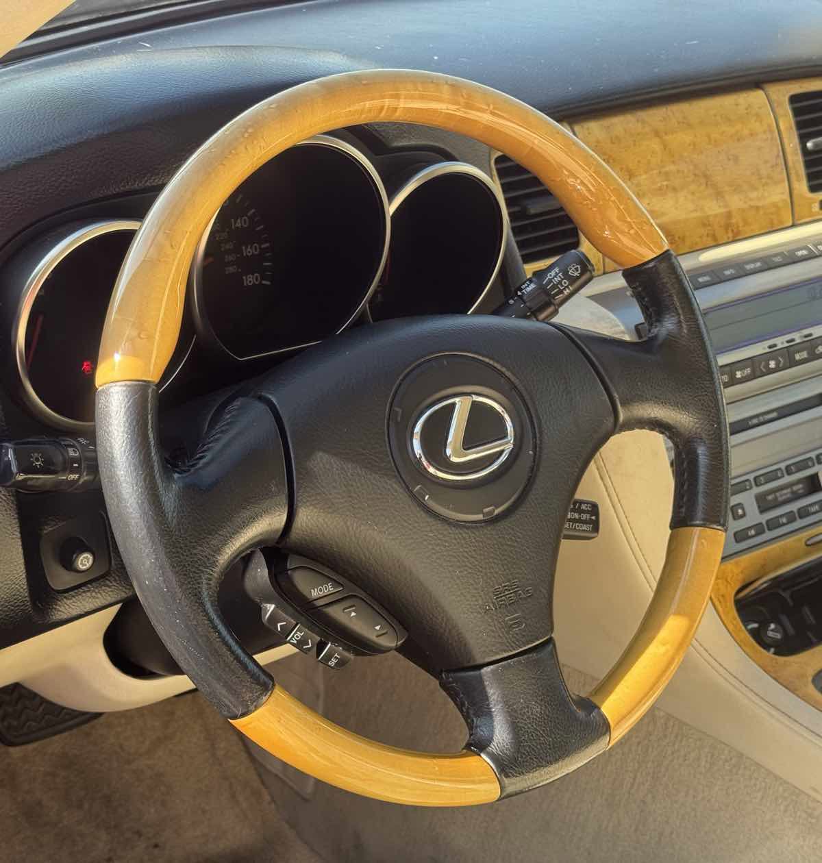 Used 2004 Lexus SC 430 Convertible image 14