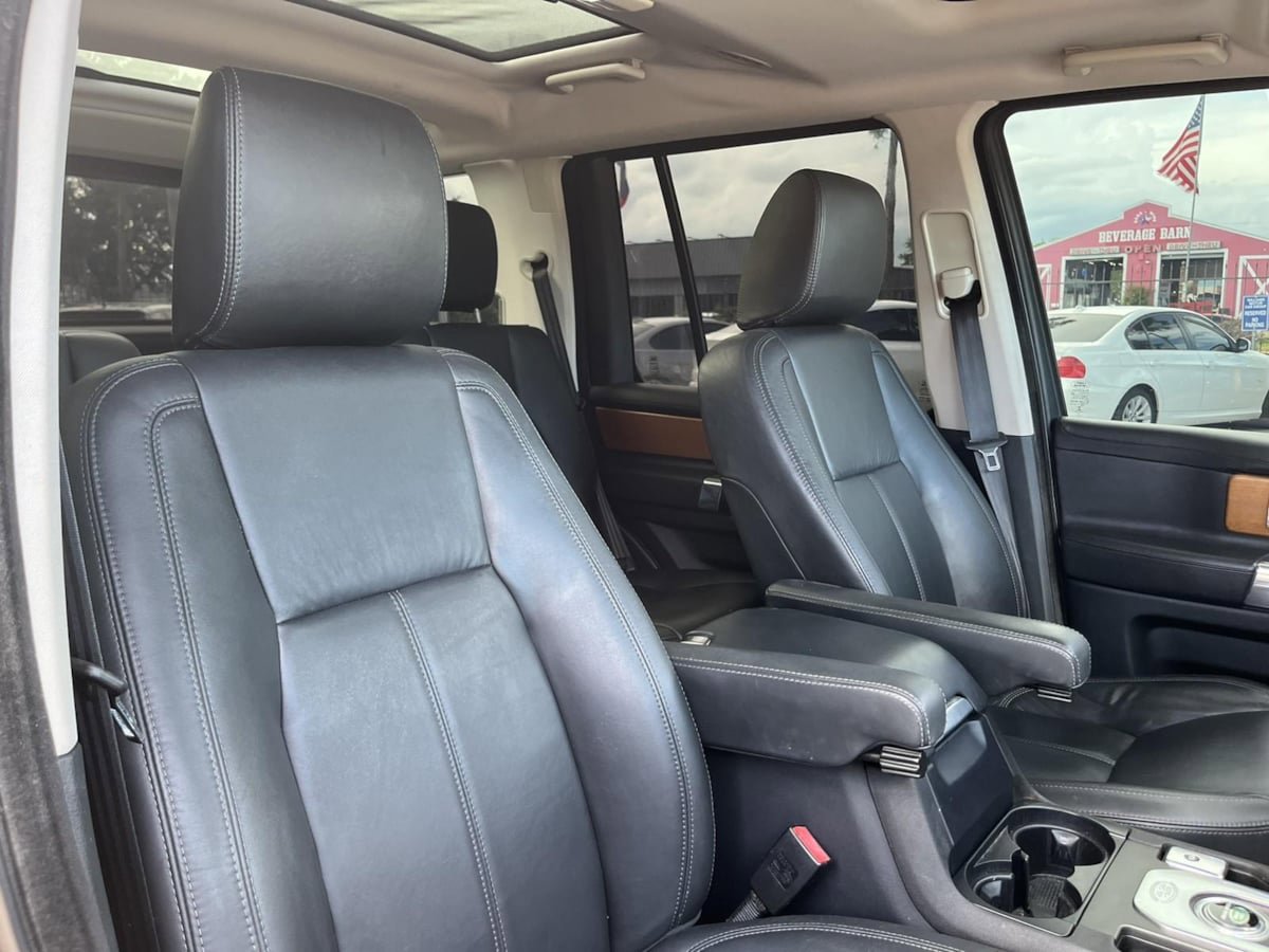 Used 2015 Land Rover LR4 HSE LUX AWD/4WD image 21