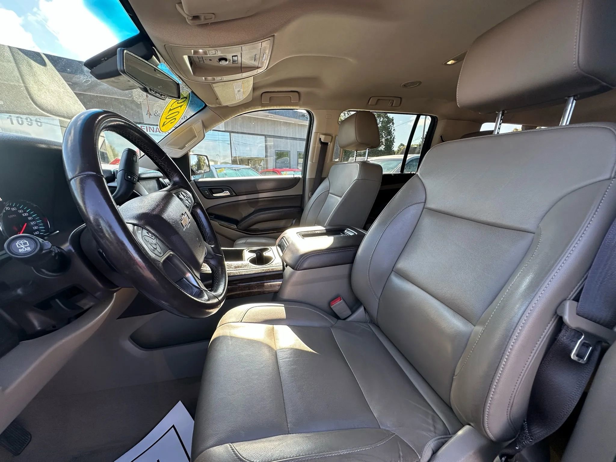 Used 2019 Chevrolet Suburban LT image 15