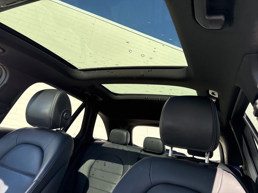 Used 2022 Mercedes-Benz GLC 300 4MATIC w/ Multimedia Package Lite image 31