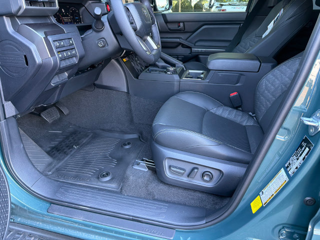 Used 2026 Toyota 4Runner TRD Off-Road Premium AWD/4WD image 9