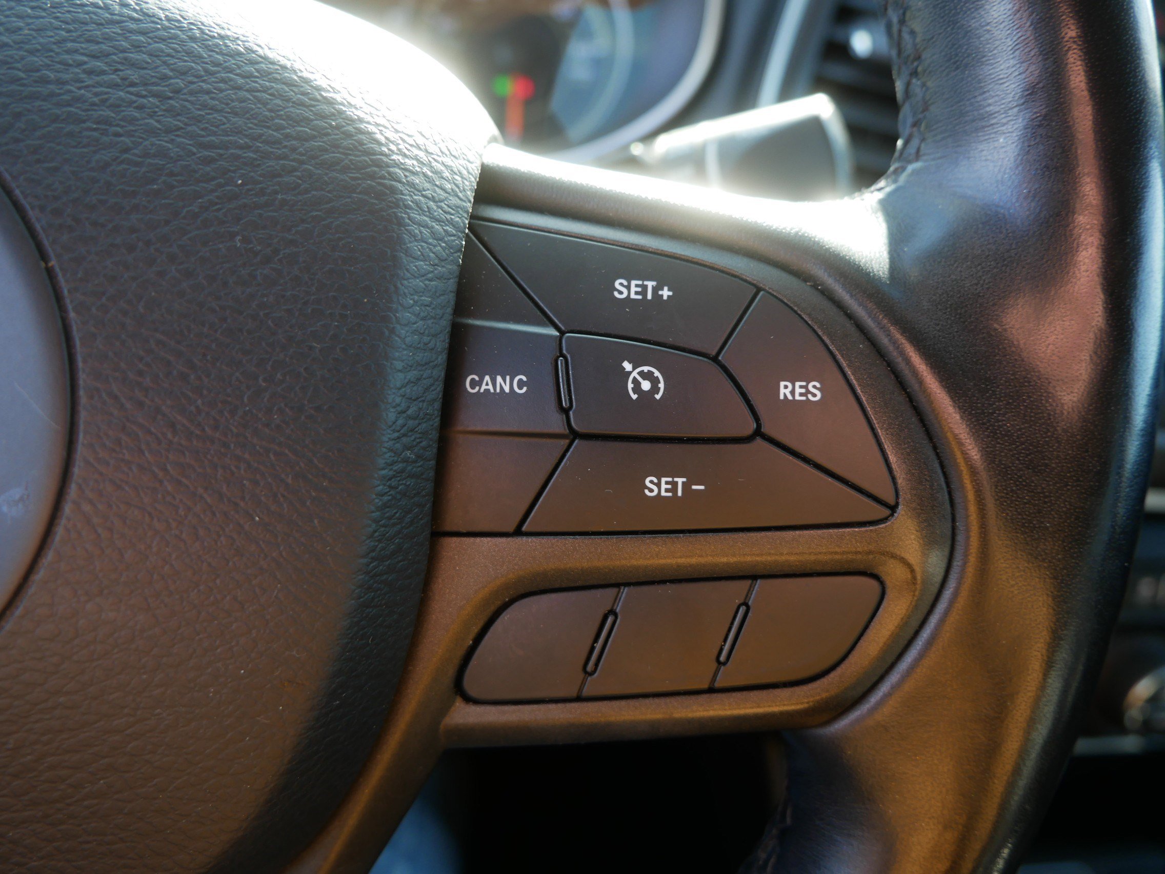 Used 2020 Jeep Cherokee Trailhawk w/ Cold Weather Group image 25