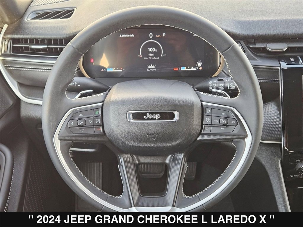 Used 2024 Jeep Grand Cherokee L Laredo image 22