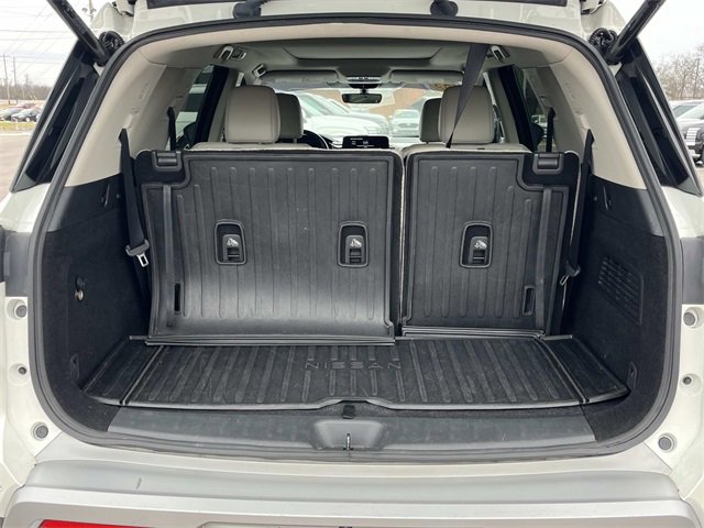 Used 2023 Nissan Pathfinder SL w/ SL Premium Package image 11