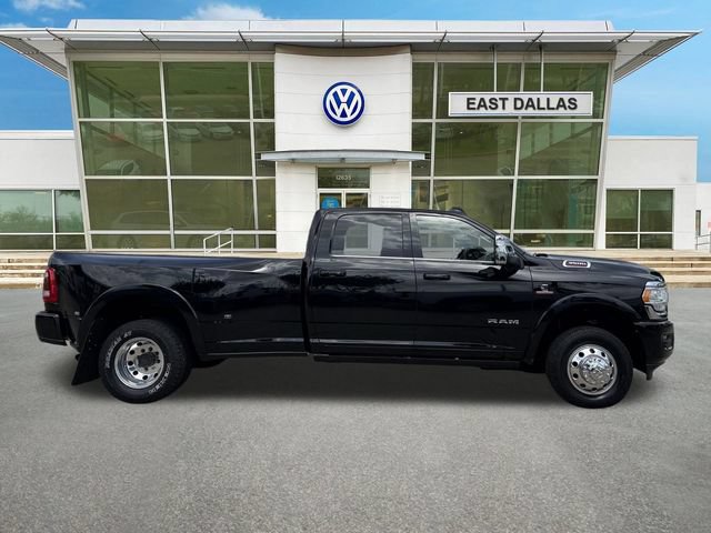 Used 2024 RAM 3500 Limited w/ Towing Technology Group AWD/4WD image 2