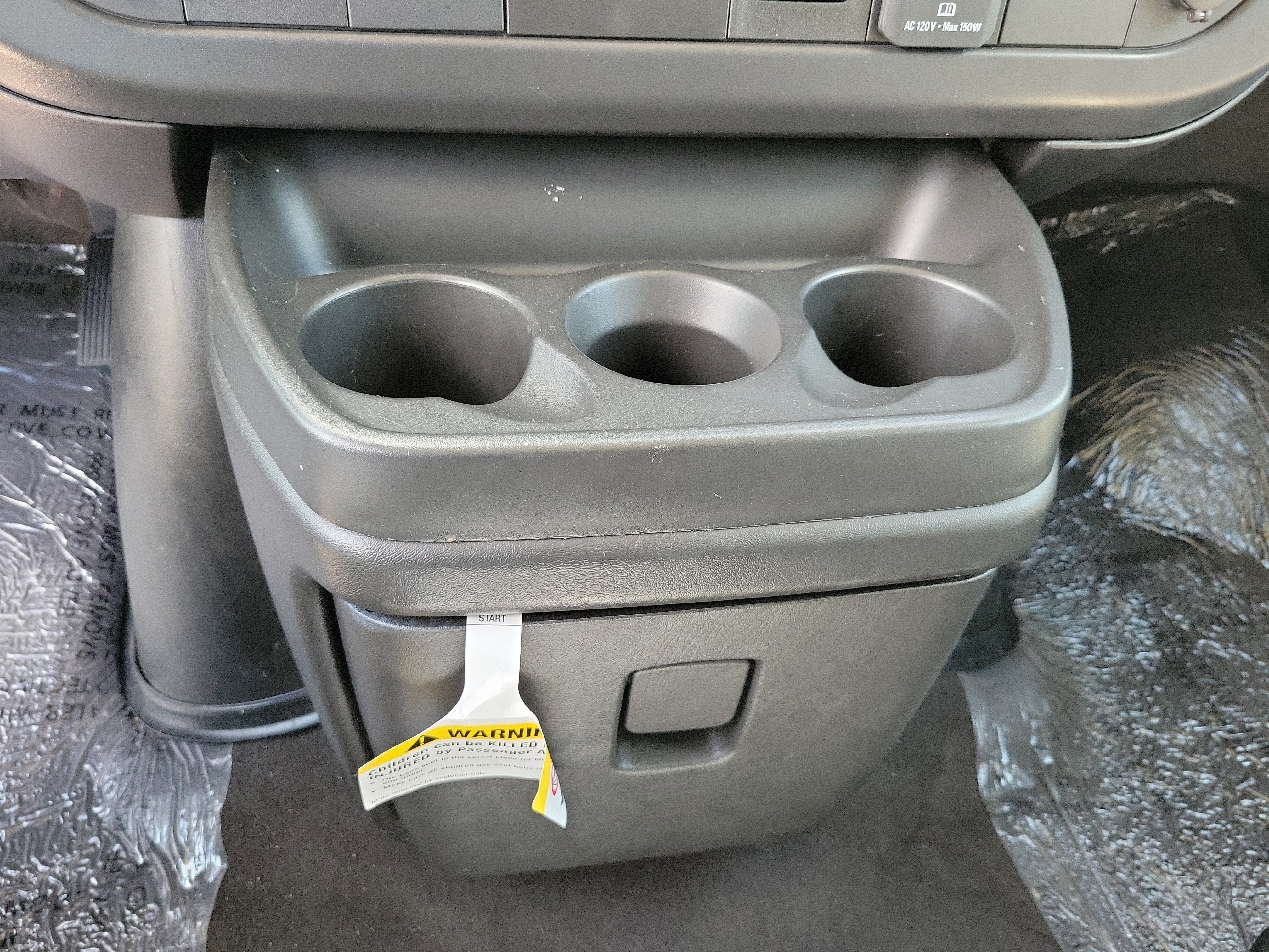 Used 2025 Chevrolet Express 3500 LT w/ LT Preferred Equipment Group RWD image 25