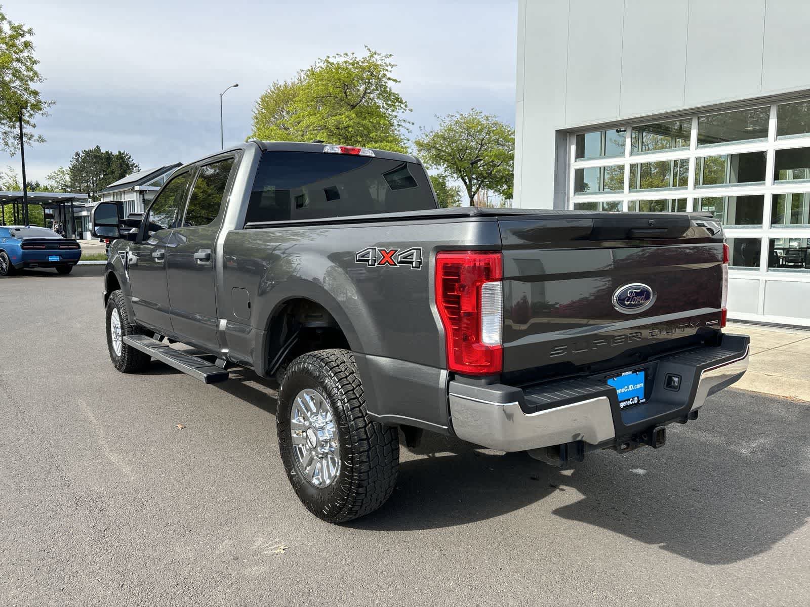 Used 2018 Ford F250 XLT AWD/4WD image 3