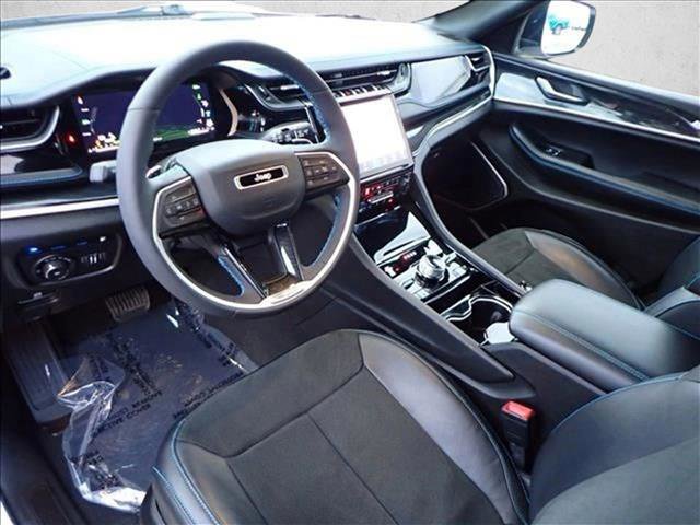 Used 2022 Jeep Grand Cherokee Trailhawk w/ Advanced Protech Group II image 12