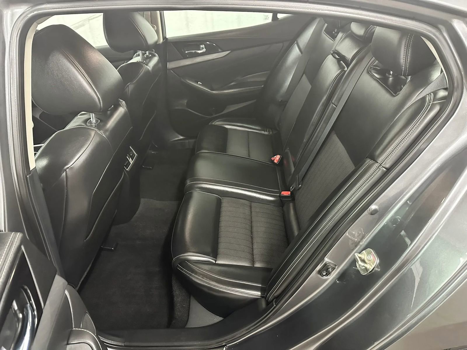 Used 2017 Nissan Maxima 3.5 SV w/ Dynamic Package FWD image 28