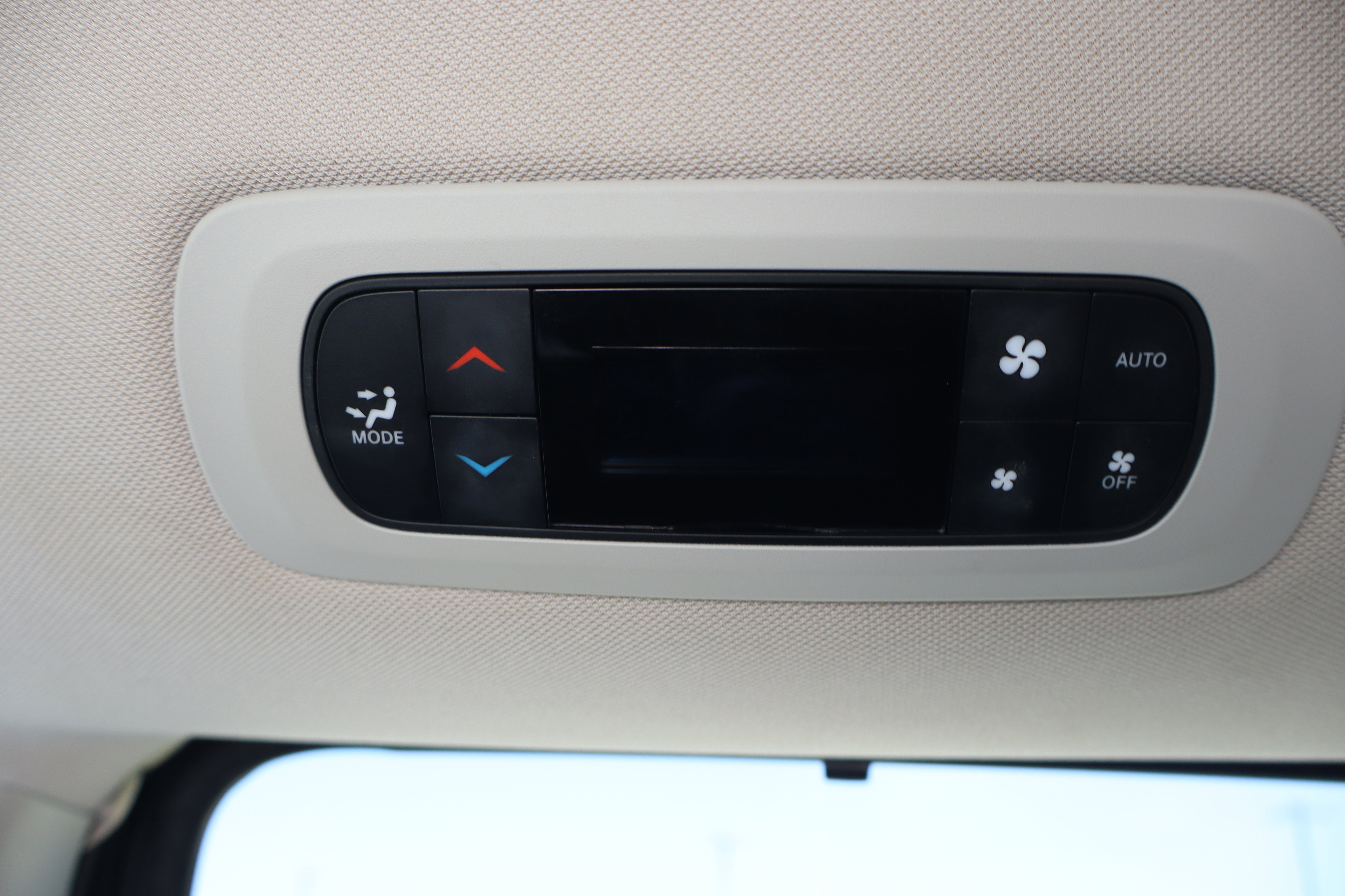 Used 2023 Chrysler Pacifica Touring-L FWD image 26