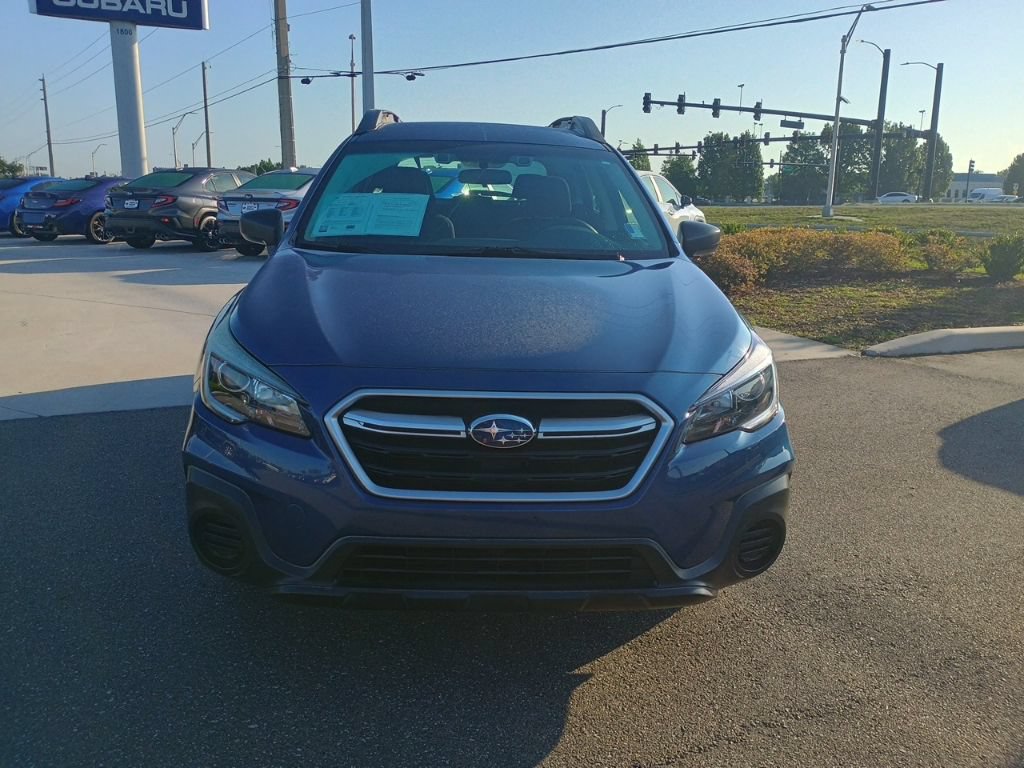 Used 2019 Subaru Outback 2.5i AWD/4WD image 2