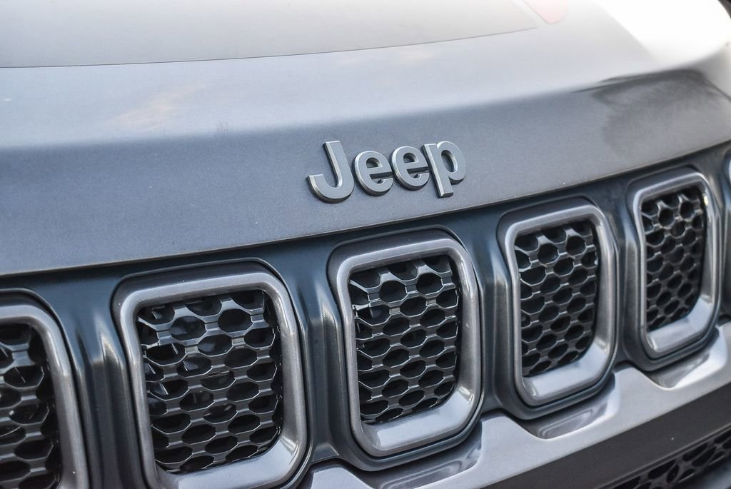 Used 2023 Jeep Compass Trailhawk image 9