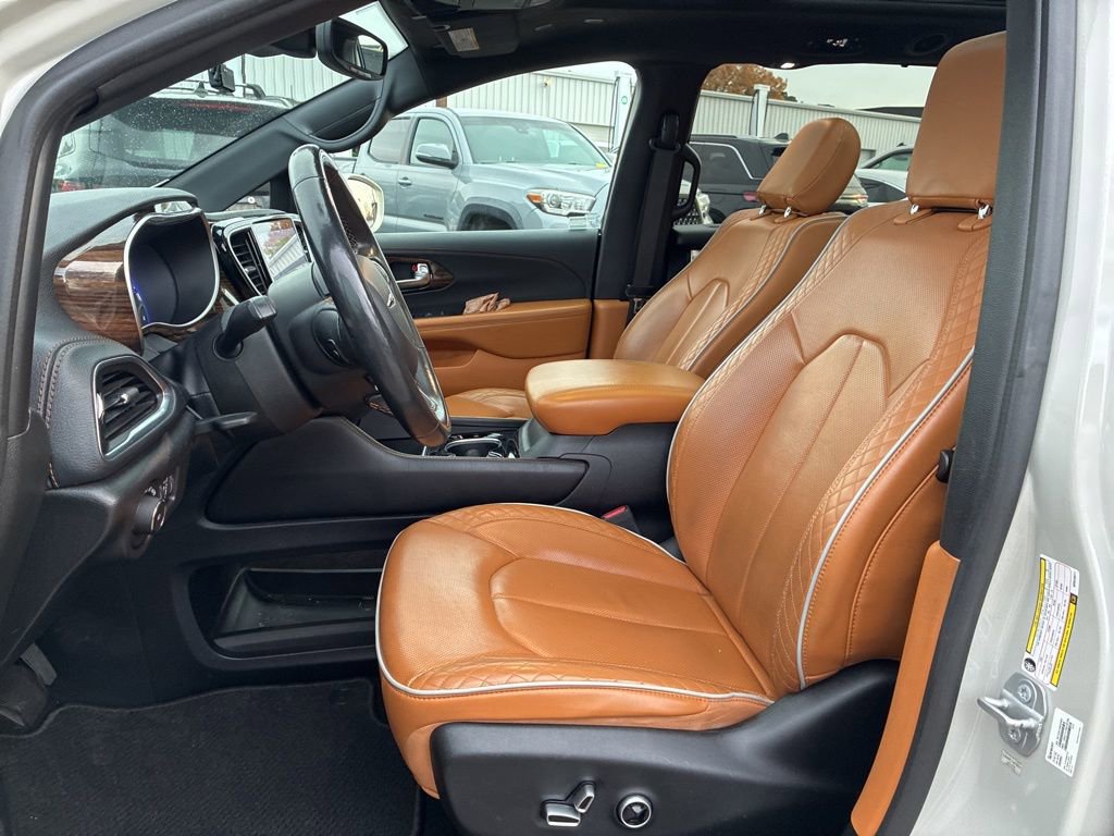 Used 2021 Chrysler Pacifica Pinnacle image 10