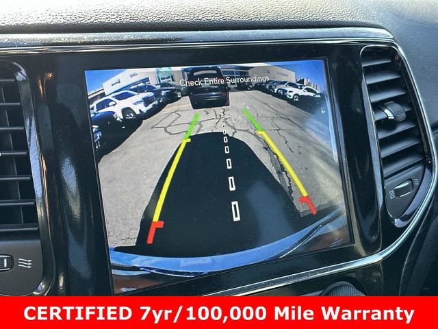 Certified 2022 Jeep Grand Cherokee Laredo X image 25